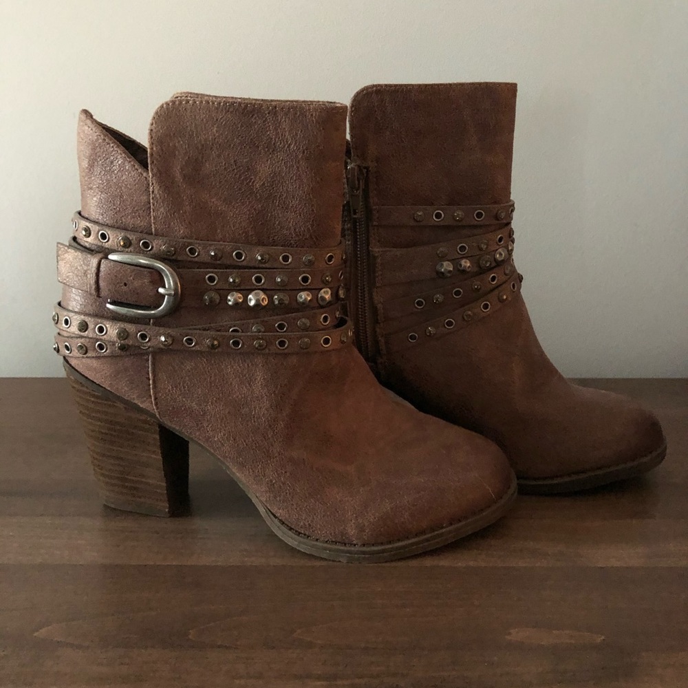 Not Rated embellished brown boots